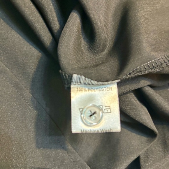 NWT Tunic Top Small Oversized Grosy Black Embroidered Floral Pink White Zip Neck - Picture 12 of 15